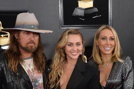 Miley Cyrus' Eltern Tish und Billy Ray wollen sich scheiden lassen Miley Cyrus' Eltern Tish und Billy Ray wollen sich scheiden lassen