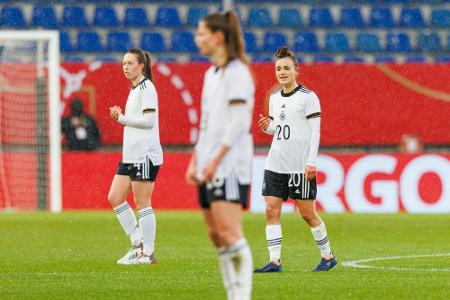 Schwache DFB-Frauen verpassen vorzeitige WM-Quali Schwache DFB-Frauen verpassen vorzeitige WM-Quali