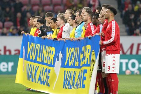 ZDF zeigt Benefizspiel zwischen dem BVB und Dynamo Kiew ZDF zeigt Benefizspiel zwischen dem BVB und Dynamo Kiew