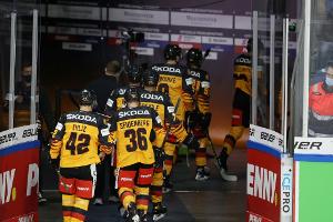 Eishockey-Nationalmannschaft startet mit Niederlage