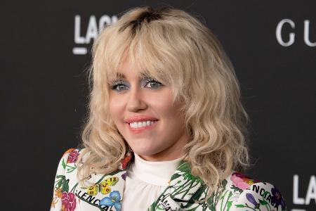 Bilder von Miley Cyrus und Maxx Morando bestätigen die Liebesgerüchte Bilder von Miley Cyrus und Maxx Morando bestätigen die Liebesgerüchte