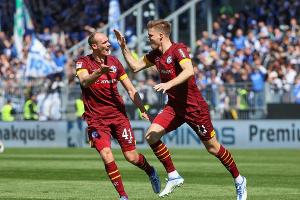 Fünfter Büskens-Sieg: Schalke macht Schritt zum Aufstieg