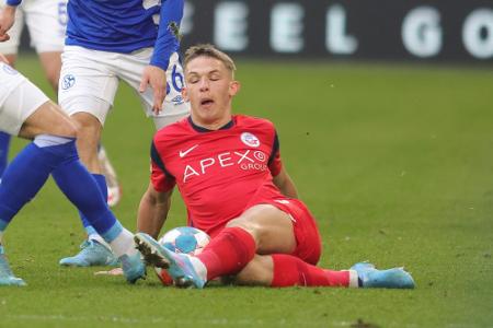 Rostocks Sikan für drei Spiele gesperrt Rostocks Sikan für drei Spiele gesperrt