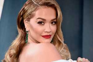 Rita Ora begeistert Fans mit "schmutzigem" Bikini-Bild