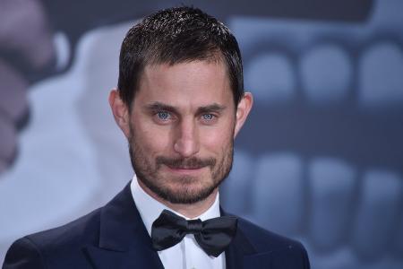 Clemens Schick: Polizeischutz war für ihn als Kind Clemens Schick: Polizeischutz war für ihn als Kind
