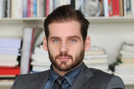 Tomaso Trussardi teilt süßes Papa-Tochter-Foto Tomaso Trussardi teilt süßes Papa-Tochter-Foto