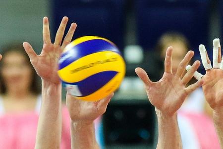 Volleyball: Friedrichshafen vergibt ersten Meister-Matchball Volleyball: Friedrichshafen vergibt ersten Meister-Matchball