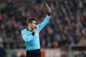 Schiedsrichter Siebert räumt Fehler im Topspiel ein