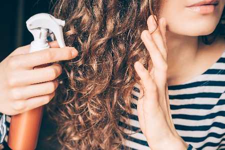 Spitzenschneiden, Waschfrequenz, graue Haare Die größten Irrtümer über Haare Styling