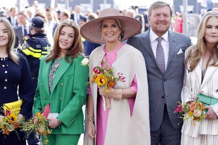 Niederländische Royals feiern farbenfrohen Königstag in Maastricht Niederländische Royals feiern farbenfrohen Königstag in Maastricht