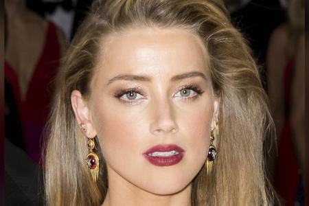 Amber Heard heuert Elite-Security-Firma an Amber Heard heuert Elite-Security-Firma an