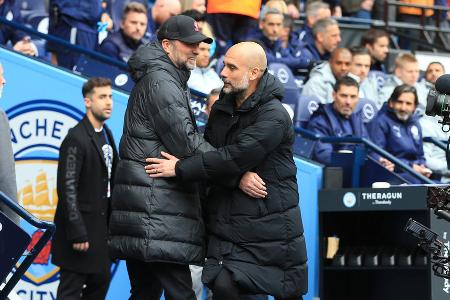 Die zehn bestbezahlten Trainer Europas - Die Vertragsverlängerung bis 2026 lässt Jürgen Klopps ohnehin stattliches Salär beim FC Liverpool noch einmal anwachsen - auf angeblich fast 19 Millionen Euro. Auch die anderen Top-Trainer Europas dürfen sich über dicke Gehaltschecks freuen. Julian Nagelsmann vom FC Bayern landet im von 'L'Equipe' erstellten Ranking jedoch 'nur' auf Platz neun. Das sind die zehn bestbezahlten Coaches der Top-5-Ligen: Die zehn bestbezahlten Trainer Europas - Die Vertragsverlängerung bis 2026 lässt Jürgen Klopps ohnehin stattliches Salär beim FC Liverpool noch einmal anwachsen - auf angeblich fast 19 Millionen Euro. Auch die anderen Top-Trainer Europas dürfen sich über dicke Gehaltschecks freuen. Julian Nagelsmann vom FC Bayern landet im von 'L'Equipe' erstellten Ranking jedoch 'nur' auf Platz neun. Das sind die zehn bestbezahlten Coaches der Top-5-Ligen: