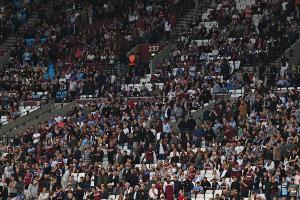 ARD-Reporter bei Frankfurt-Spiel in London attackiert