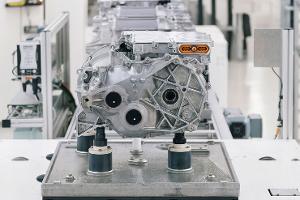 Werk wird zum E-Motoren-Zentrum