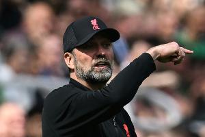 Erst verärgert, dann Kusshändchen: Klopp ist "echt glücklich"
