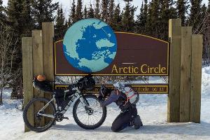 4000 km durch Eis und Schnee: Radsportler Di Felice umrundet die Arktis