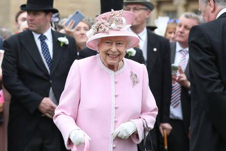 Queen Elizabeth II. sagt traditionelle Gartenpartys ab Queen Elizabeth II. sagt traditionelle Gartenpartys ab