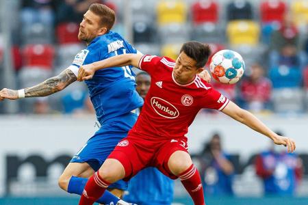 Darmstadt patzt in Düsseldorf - Paderborn siegt Darmstadt patzt in Düsseldorf - Paderborn siegt
