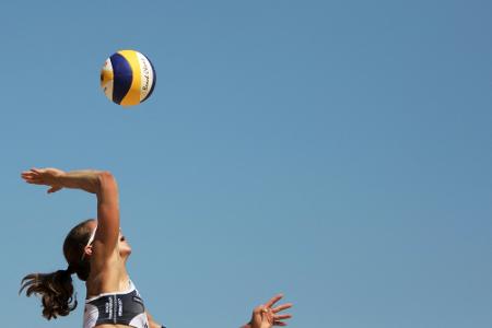 Beachvolleyball: Laboureur/Schulz im Halbfinale von Katar Beachvolleyball: Laboureur/Schulz im Halbfinale von Katar