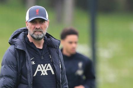 Klopp bleibt mit Liverpool vorerst im Titelrennen Klopp bleibt mit Liverpool vorerst im Titelrennen