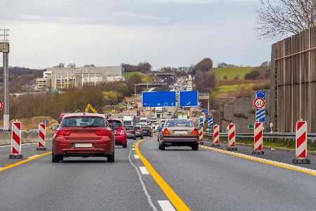 Was Sie bei Autobahnbaustellen beachten sollten Was Sie bei Autobahnbaustellen beachten sollten