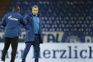 Büskens ermahnt Schalke nach dem Aufstieg zu Demut