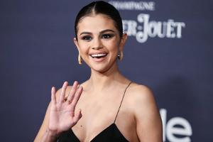 Selena Gomez scherzt über Single-Status: "Ich würde jeden nehmen"