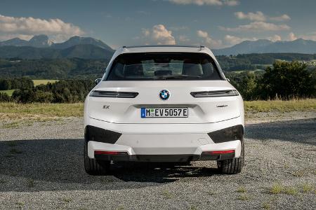 BMW iX xDrive i40 Mineral White