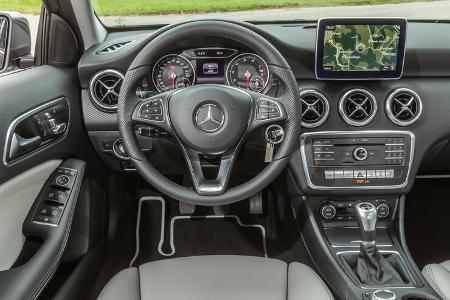 Mercedes A 180, Cockpit