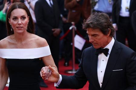 Herzogin Kate strahlt neben Tom Cruise Herzogin Kate strahlt neben Tom Cruise