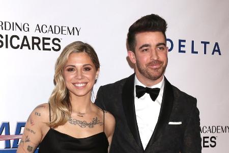 Christina Perri ist schwanger: Kleine Schwester für ihre Tochter Christina Perri ist schwanger: Kleine Schwester für ihre Tochter