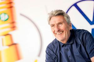 Dieter Müller auf "Walk of Fame" des DFB-Pokals