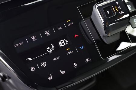 Mitsubishi EK X EV Elektroauto Kei-Car