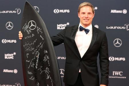 Größte gesurfte Welle: Steudtner neuer Rekordhalter Größte gesurfte Welle: Steudtner neuer Rekordhalter