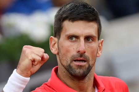 Alcaraz mit Mühe - Djokovic und Nadal souverän weiter Alcaraz mit Mühe - Djokovic und Nadal souverän weiter