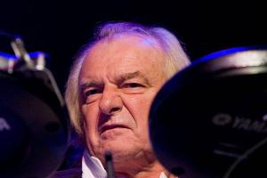 Yes-Schlagzeuger Alan White mit 72 Jahren gestorben