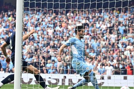 Gündogan lässt Zukunft bei City offen Gündogan lässt Zukunft bei City offen