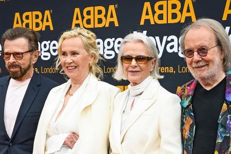 Seltener Auftritt: Alle ABBA-Mitglieder gemeinsam auf Rotem Teppich Seltener Auftritt: Alle ABBA-Mitglieder gemeinsam auf Rotem Teppich