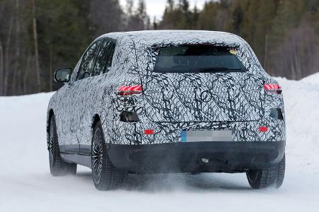 Erlkönig Mercedes-AMG EQE SUV 53 4-Matic