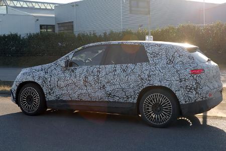 Erlkönig Mercedes-AMG EQE SUV 53 4-Matic