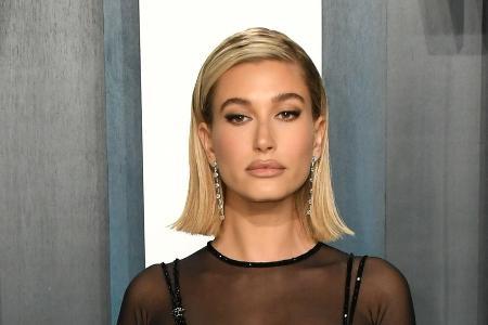 Hailey Bieber: Emotionaler Post nach Tod ihrer Großmutter Hailey Bieber: Emotionaler Post nach Tod ihrer Großmutter