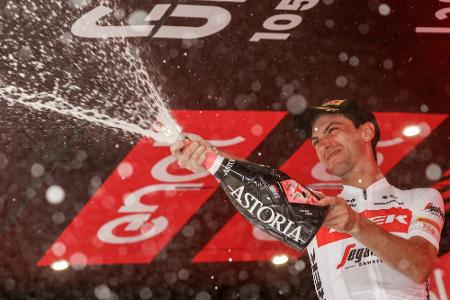 Buchmann fährt beim Giro auf Top-10-Kurs - Ciccone gewinnt Buchmann fährt beim Giro auf Top-10-Kurs - Ciccone gewinnt