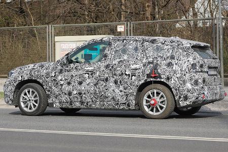 BMW iX1 Erlkönig
