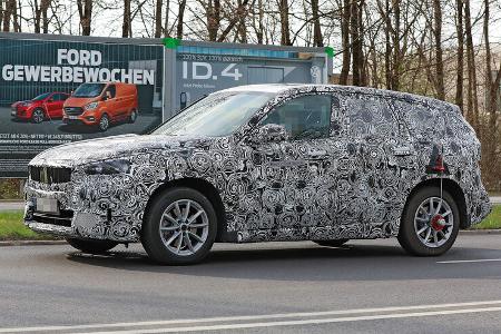 BMW iX1 Erlkönig