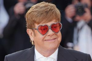 Elton John beruhigt Fans: "Ich bin bester Gesundheit"