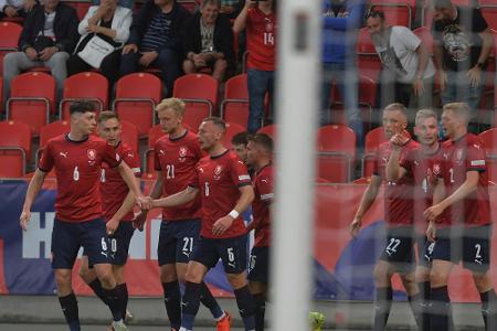 Spanien verpasst Sieg, Tschechien bezwingt die Schweiz Spanien verpasst Sieg, Tschechien bezwingt die Schweiz