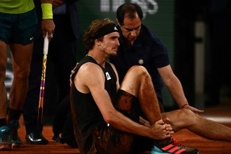Aufgabe: Zverev verpasst Finale der French Open Aufgabe: Zverev verpasst Finale der French Open
