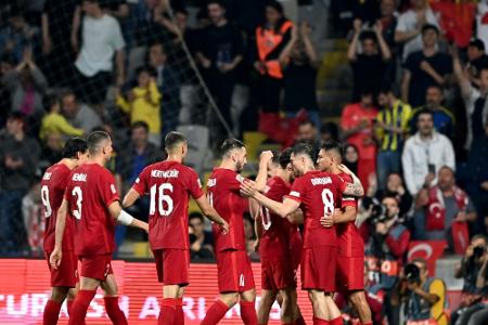 Kuntz und Türkei mit Pflichtsieg gegen Färöer Kuntz und Türkei mit Pflichtsieg gegen Färöer