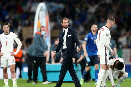 Bengalo im Hotel: Englischer Fan löst Feuerwehreinsatz aus Bengalo im Hotel: Englischer Fan löst Feuerwehreinsatz aus