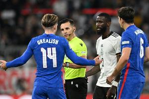 1:1 gegen England: Flick kann gegen Große nicht siegen